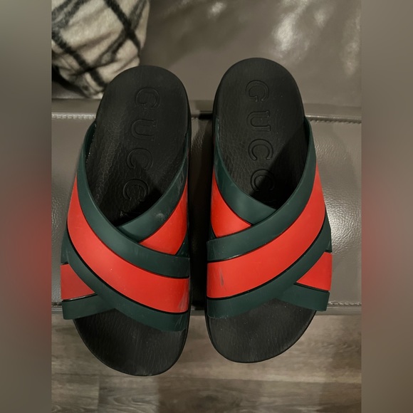 Authentic GUCCI sandals - Picture 1 of 4
